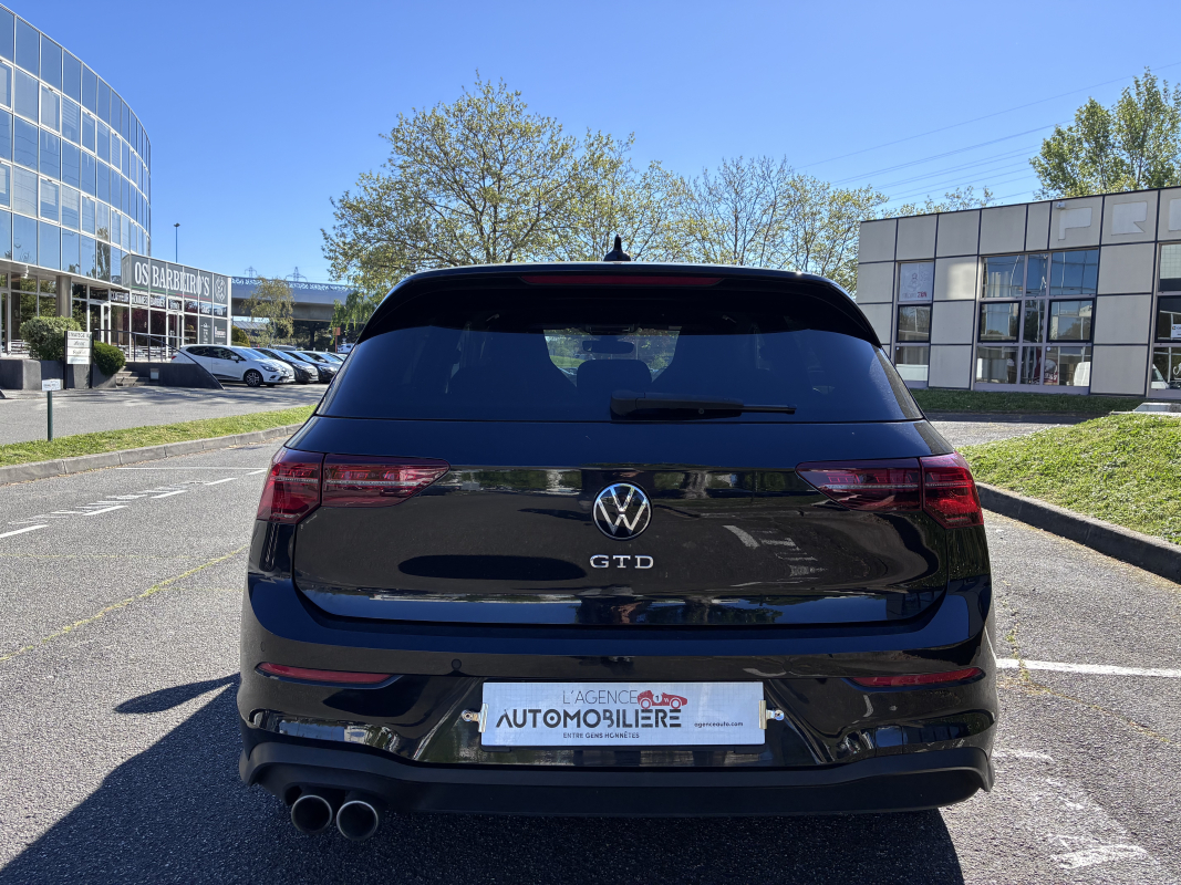 Volkswagen Golf — 4