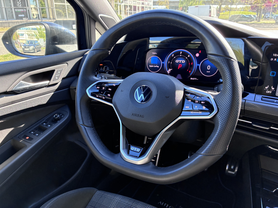 Volkswagen Golf — 19