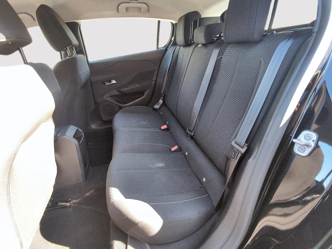 Peugeot 308 — 9