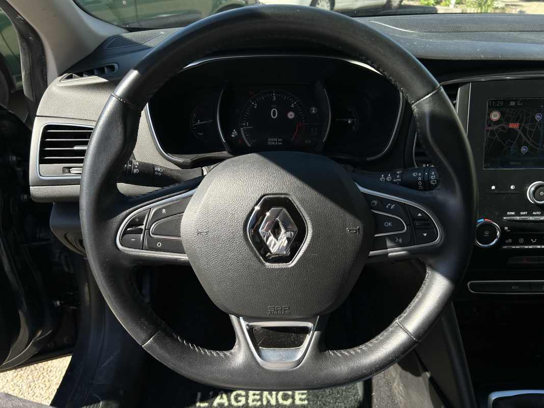 Renault Megane — 14