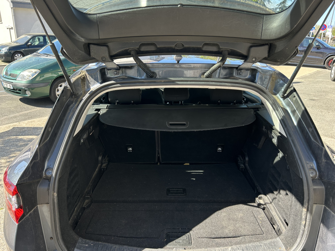 Renault Megane — 19