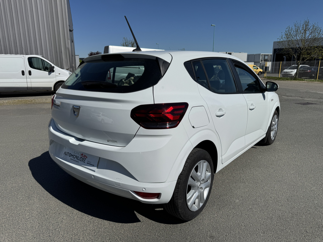 Dacia Sandero — 5