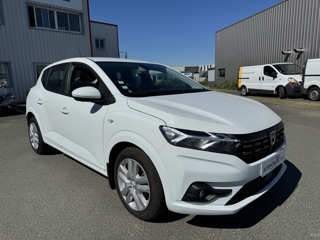 Dacia Sandero — 3