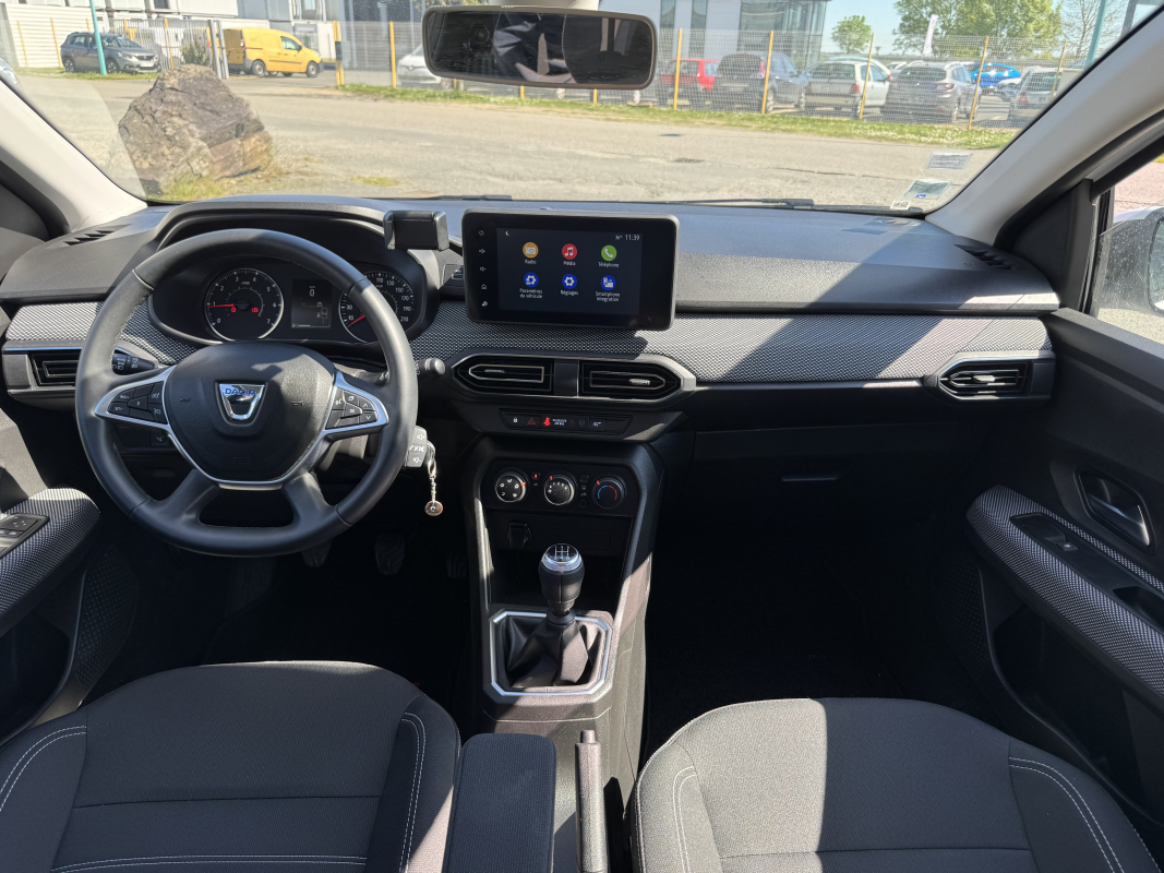 Dacia Sandero — 10