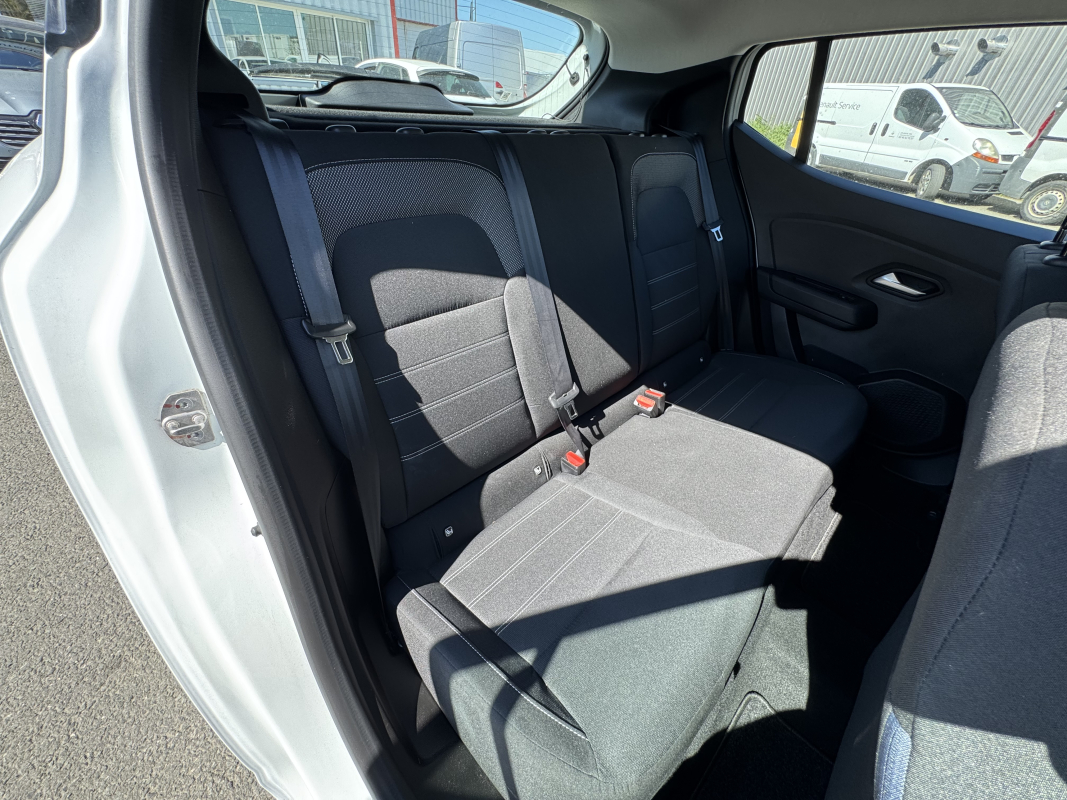 Dacia Sandero — 14