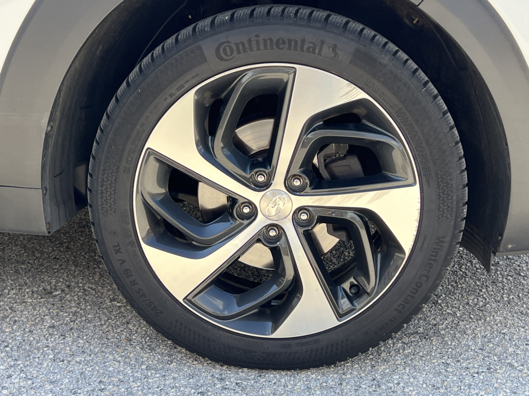 Hyundai Tucson — 28