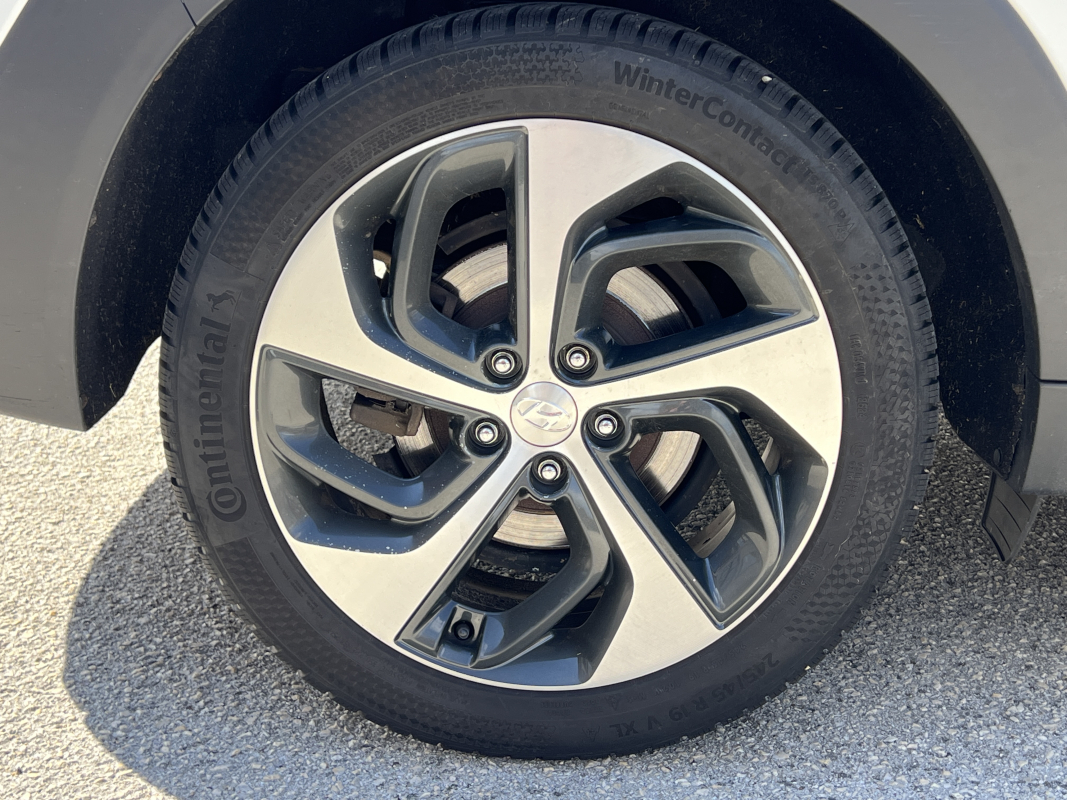 Hyundai Tucson — 30