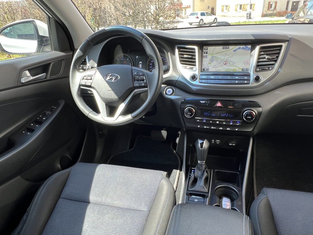 Hyundai Tucson — 18