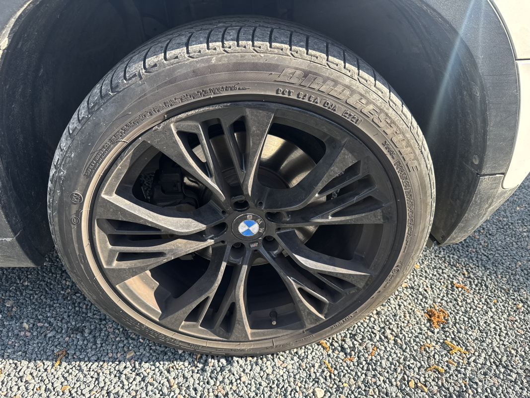 Bmw X5 — 24