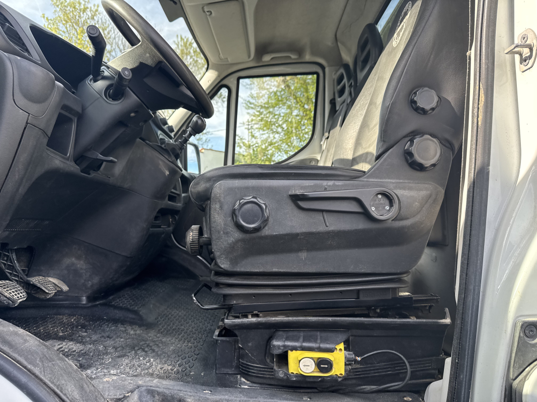 Iveco 35C14 — 12