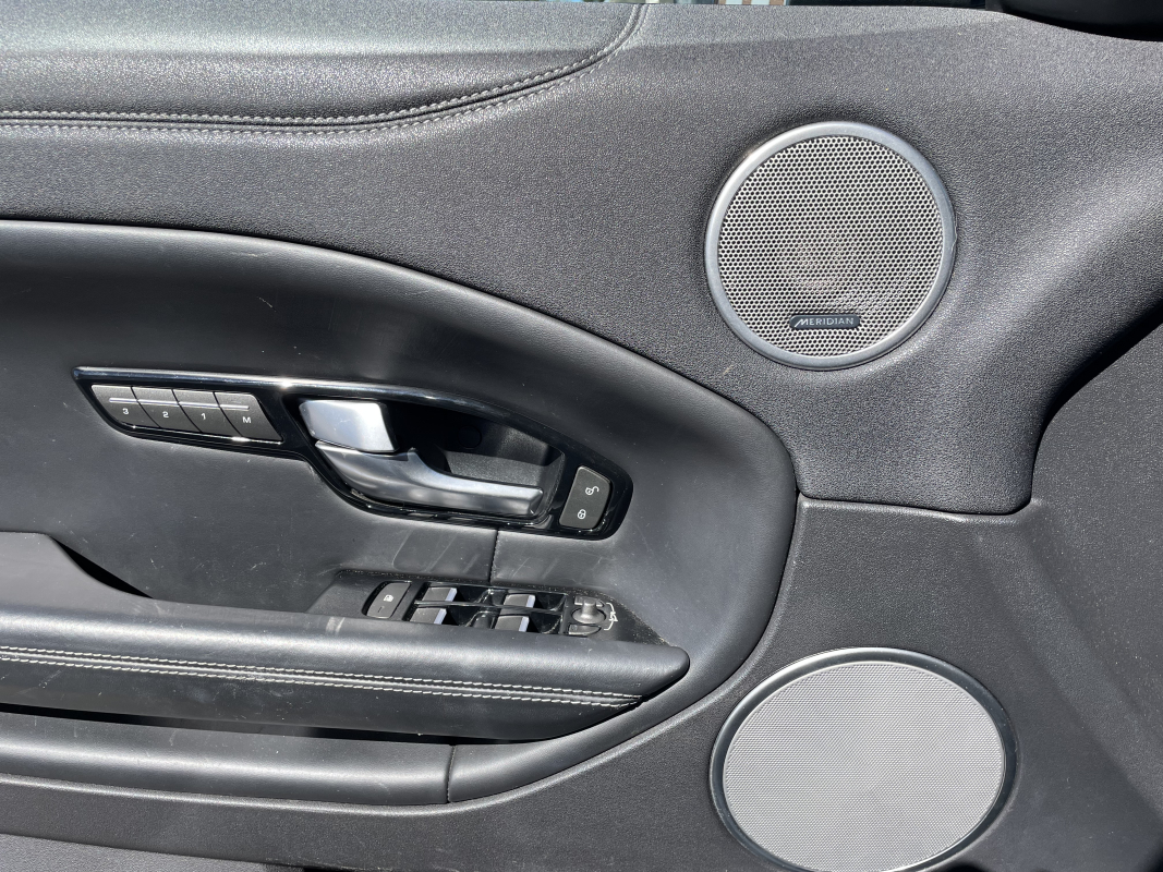 Land Rover Range Rover Evoque — 38