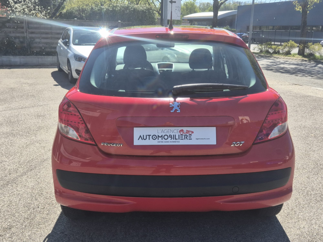 Peugeot 207 — 3