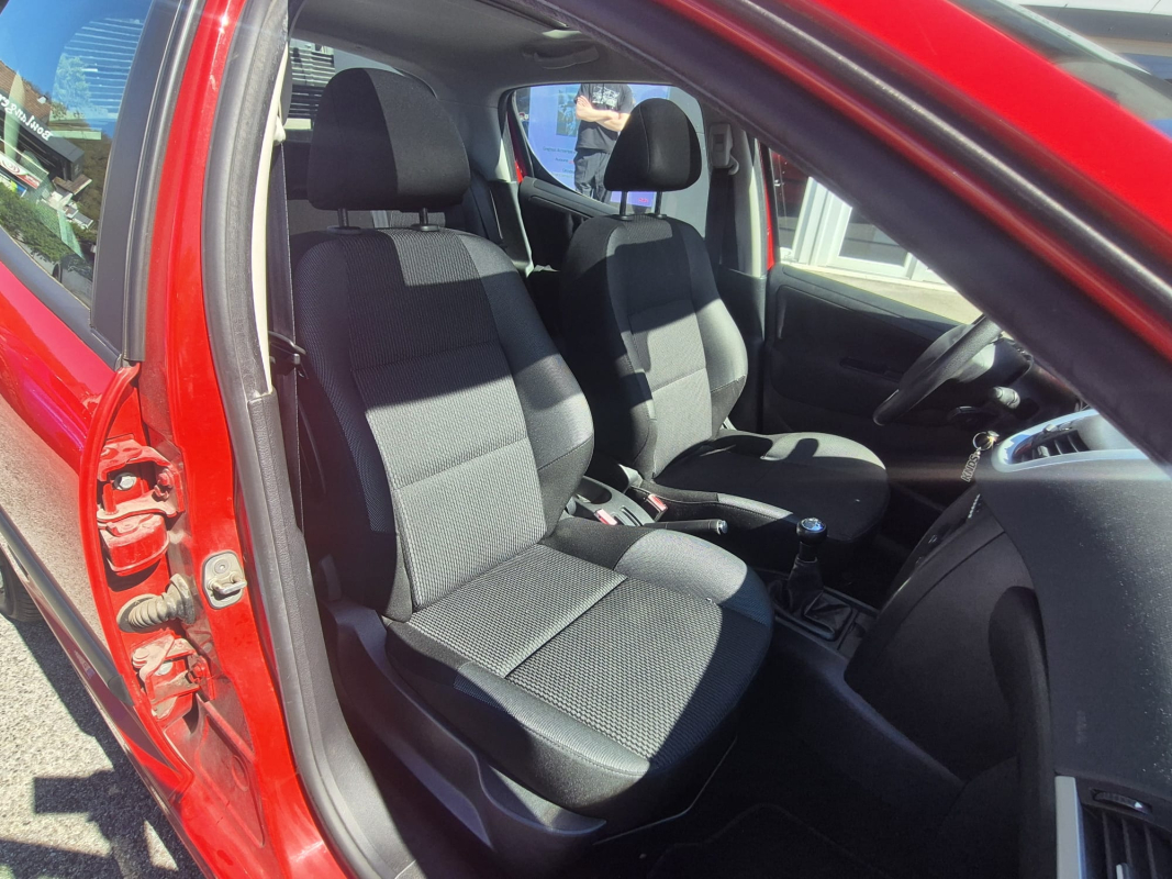Peugeot 207 — 14