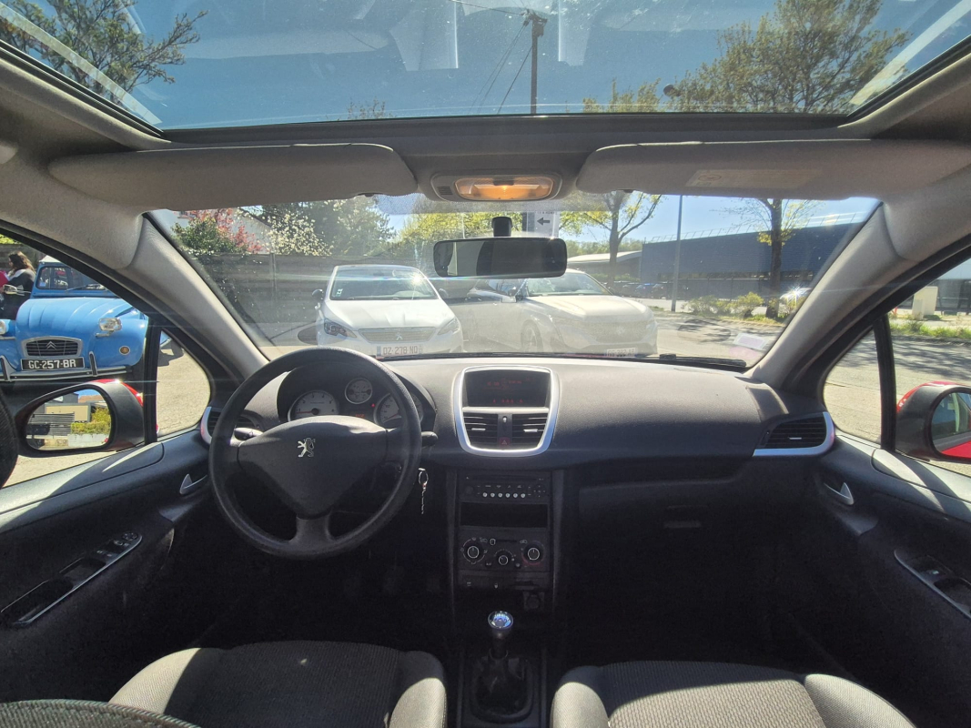 Peugeot 207 — 16