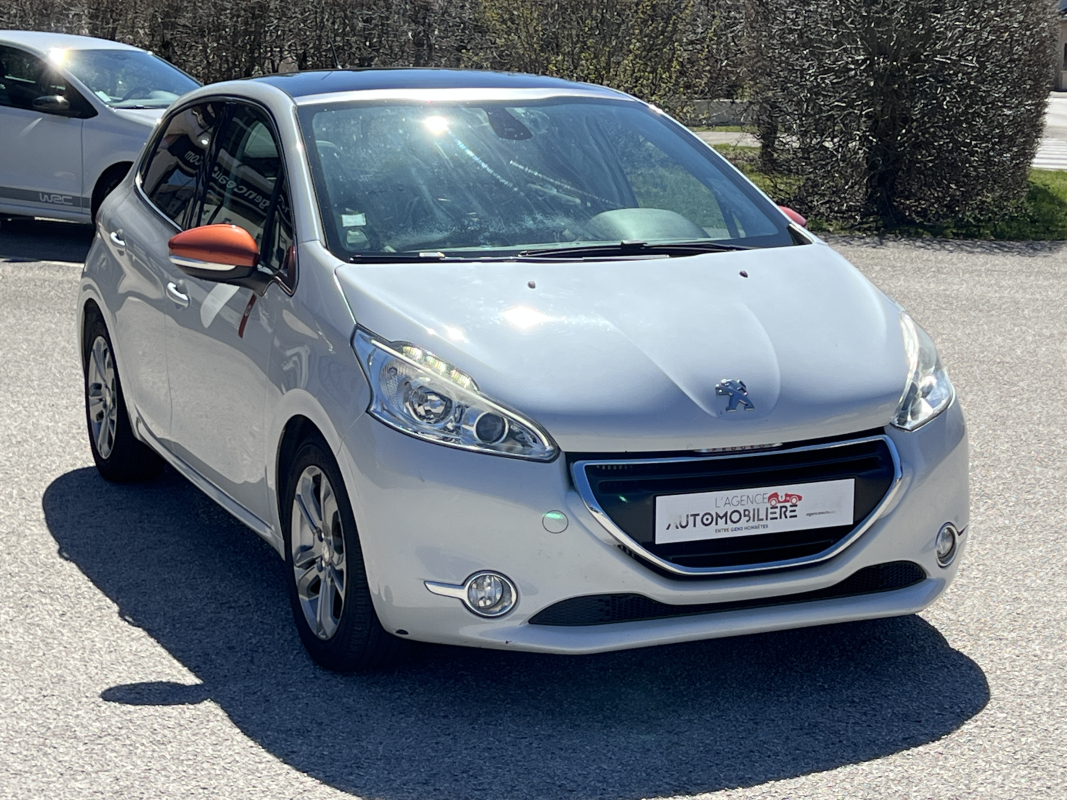 Peugeot 208 — 7
