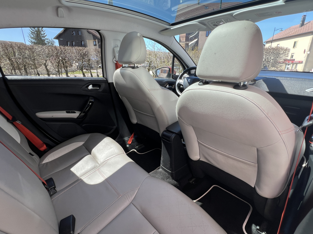 Peugeot 208 — 38