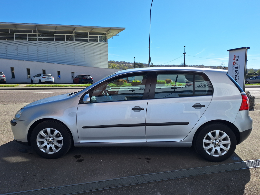 Volkswagen Golf — 4