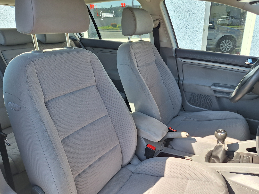 Volkswagen Golf — 13