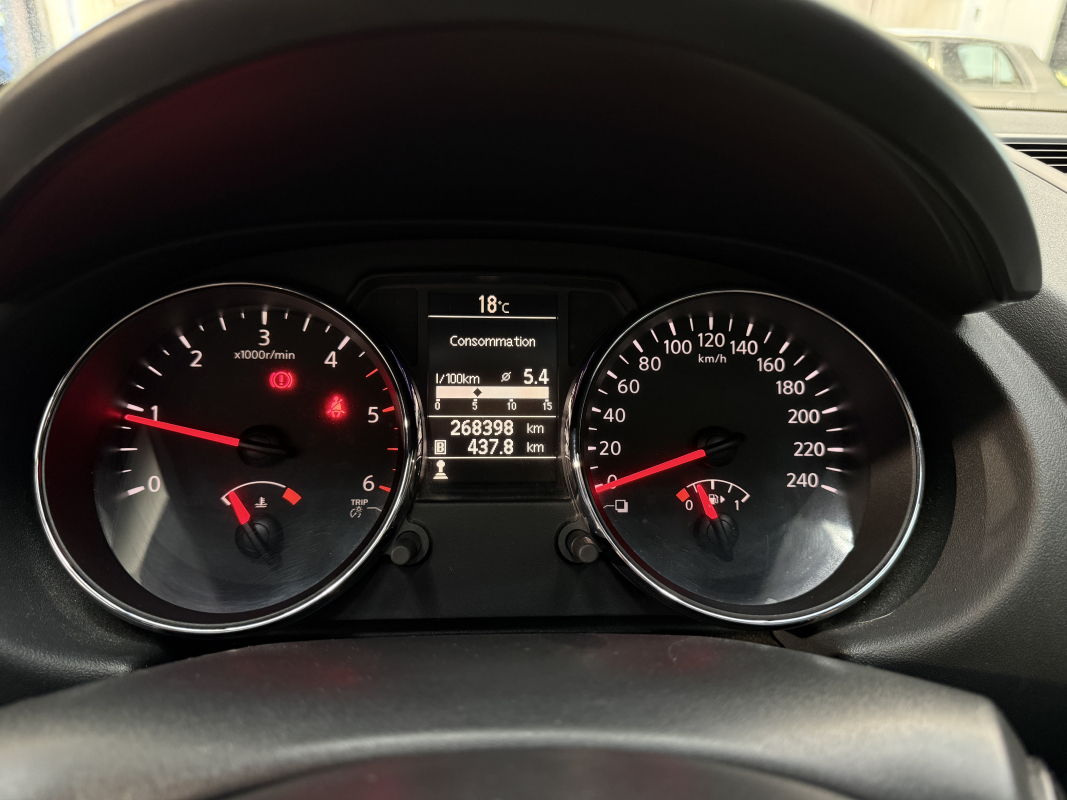 Nissan Qashqai — 23