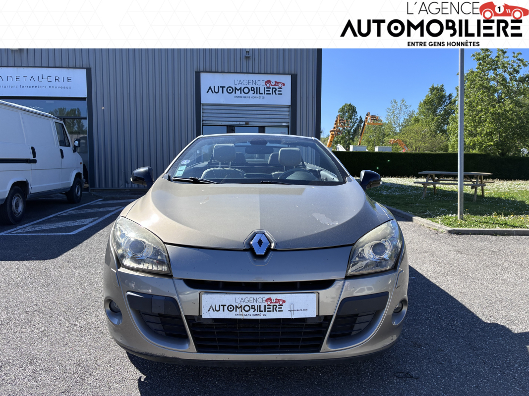 Renault Megane — 8