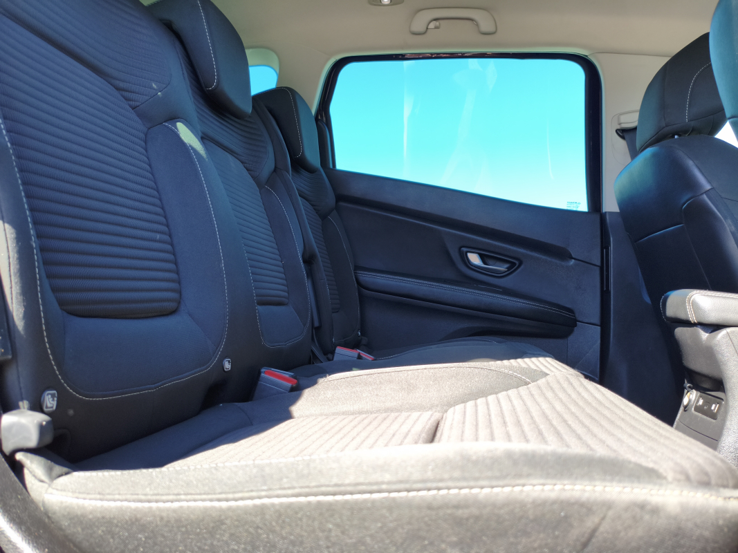 Renault Grand Scenic — 21