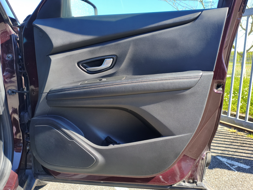 Renault Grand Scenic — 18