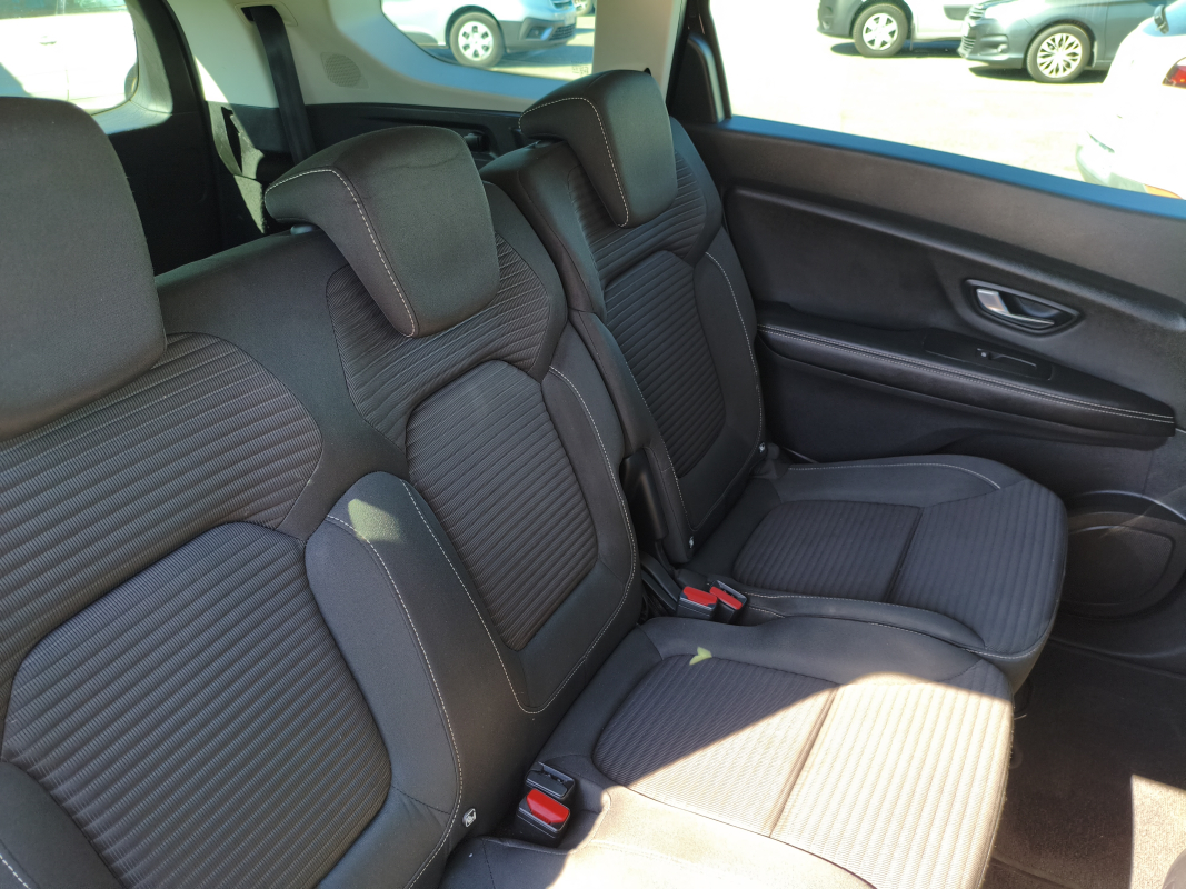 Renault Grand Scenic — 20