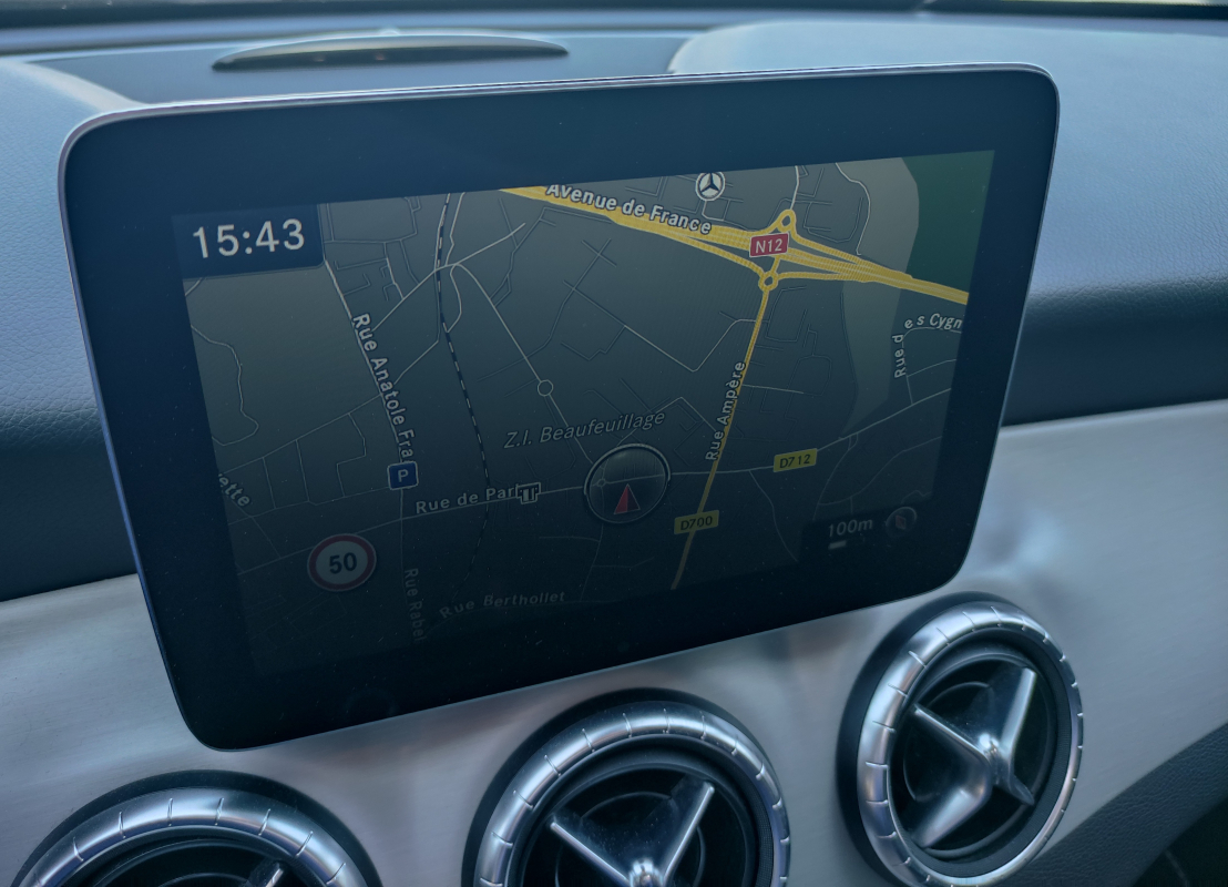 Mercedes CLA — 16