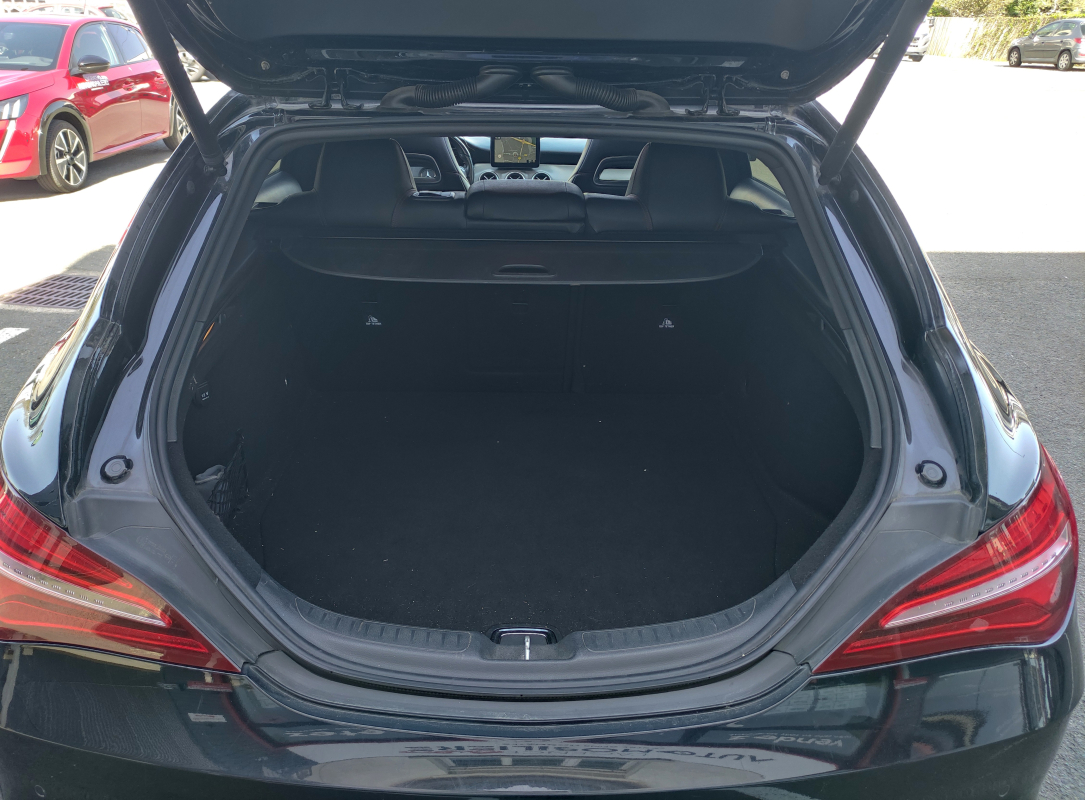 Mercedes CLA — 21