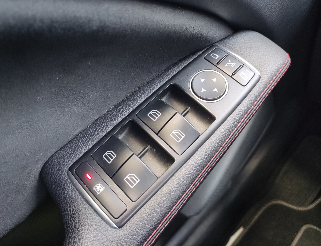 Mercedes CLA — 26