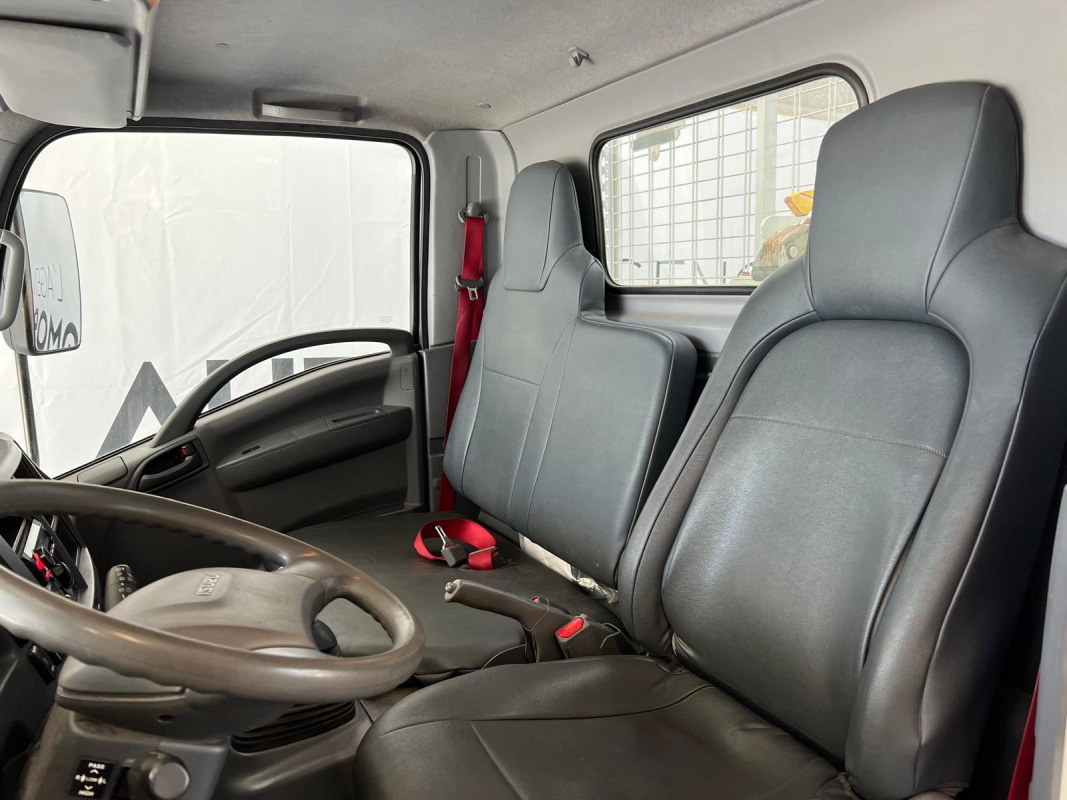 Isuzu N-Séries CCb — 14