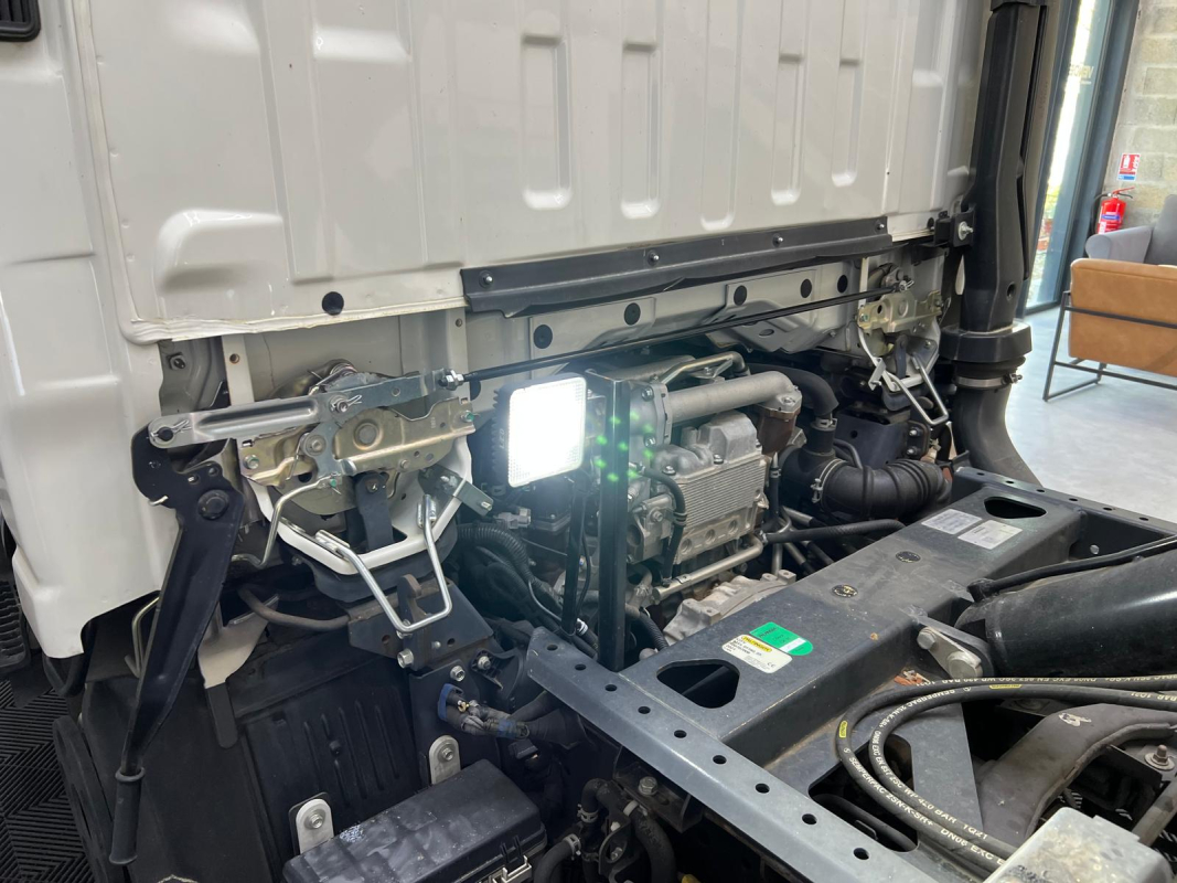 Isuzu N-Séries CCb — 21