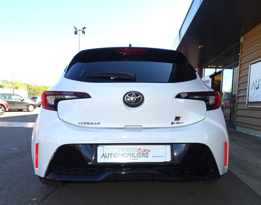 Toyota Corolla — 8