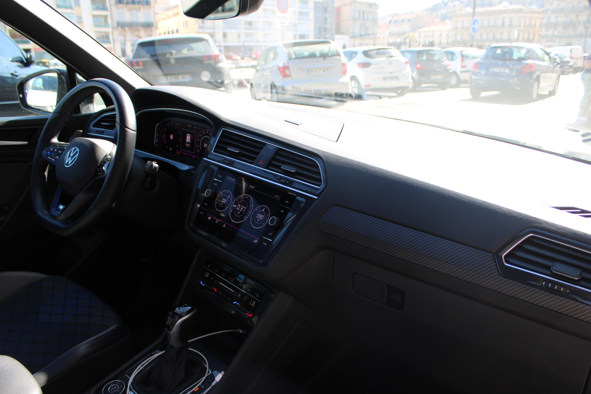 Volkswagen Tiguan — 9