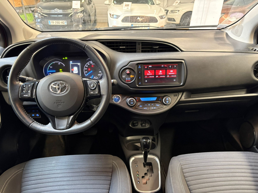 Toyota Yaris — 15