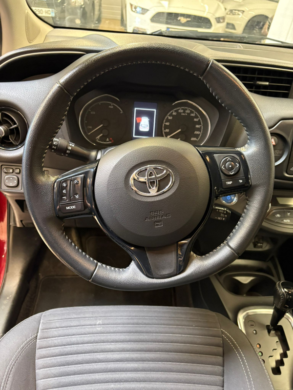 Toyota Yaris — 17
