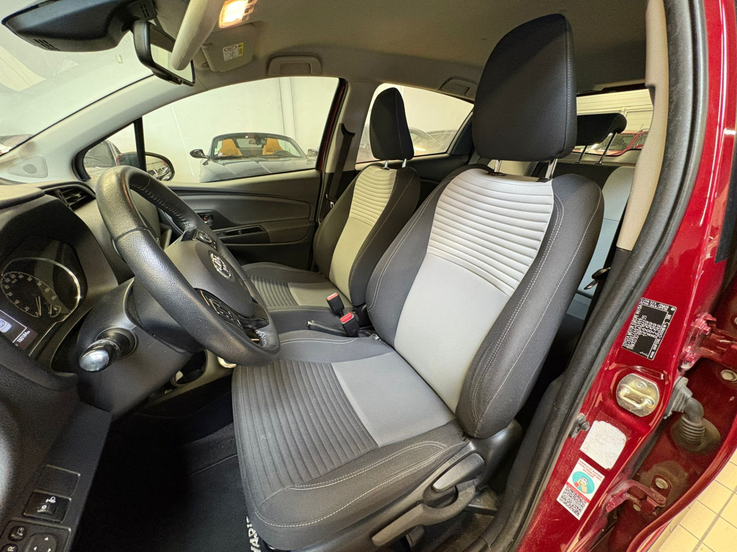 Toyota Yaris — 10