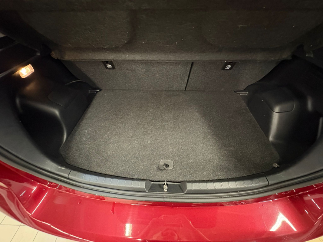 Toyota Yaris — 7