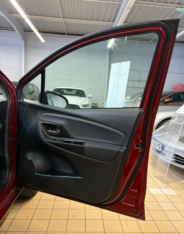 Toyota Yaris — 24