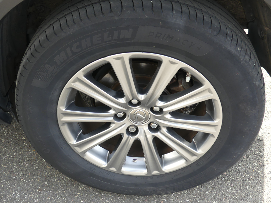 Lexus NX — 24