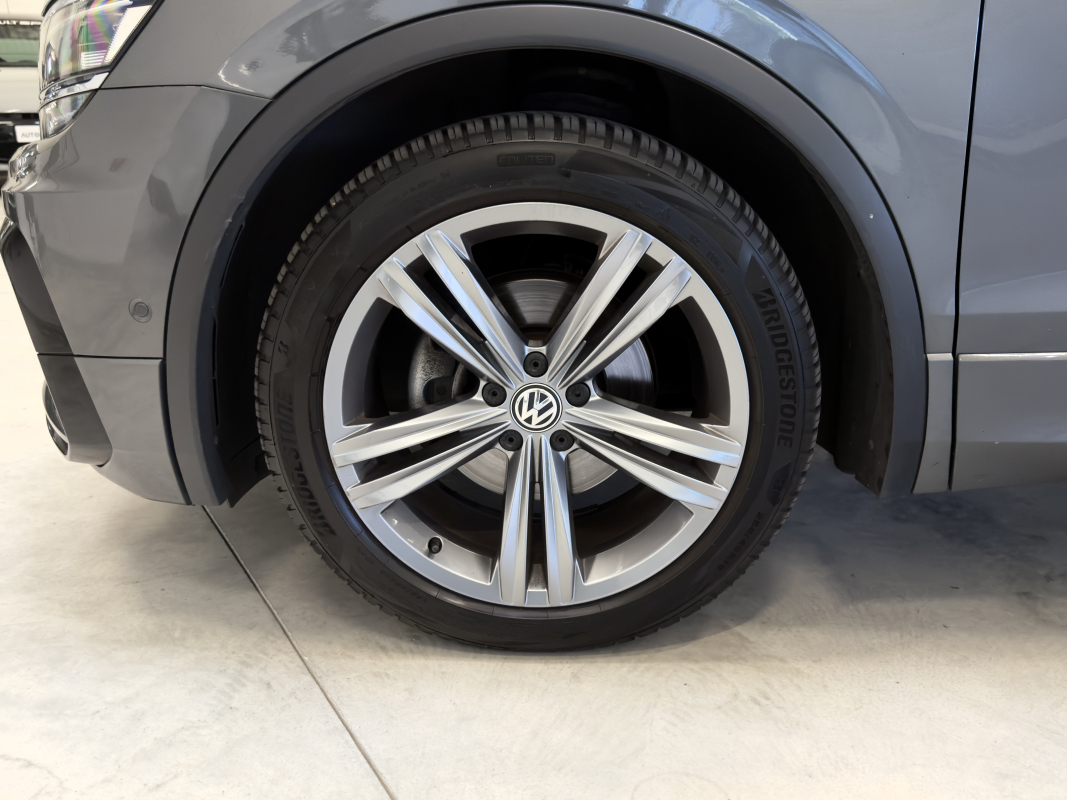 Volkswagen Tiguan — 31