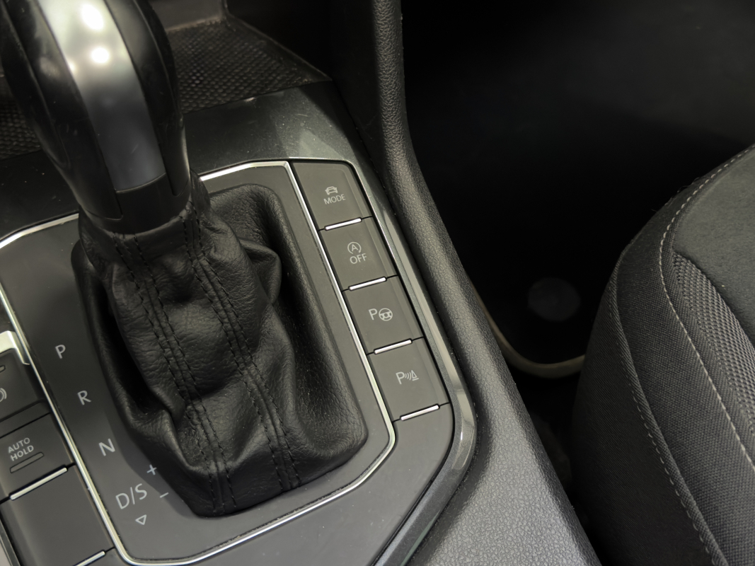 Volkswagen Tiguan — 26