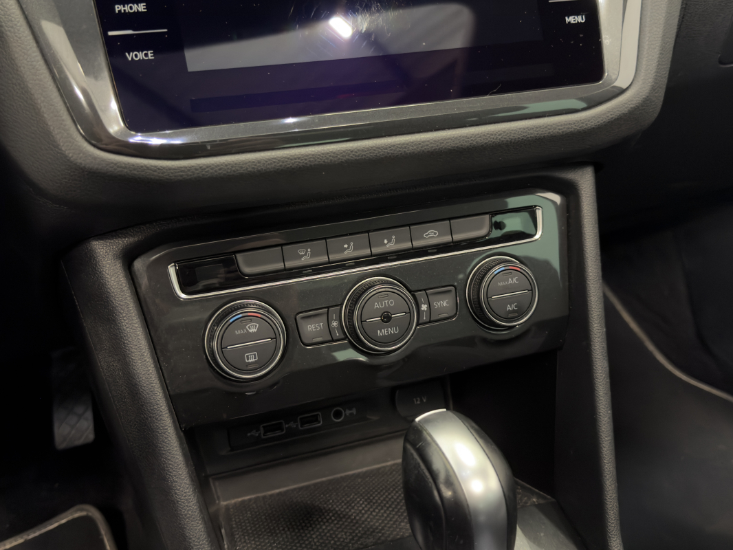 Volkswagen Tiguan — 25
