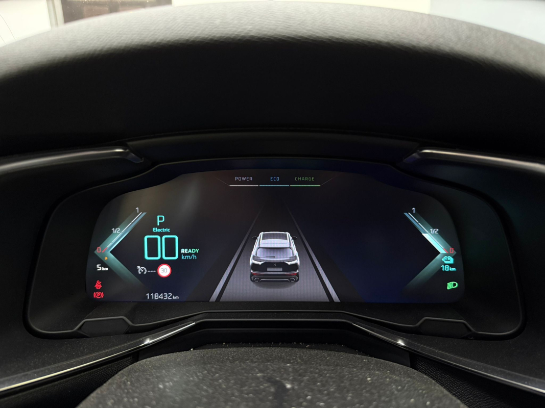 DS DS7 CROSSBACK — 30
