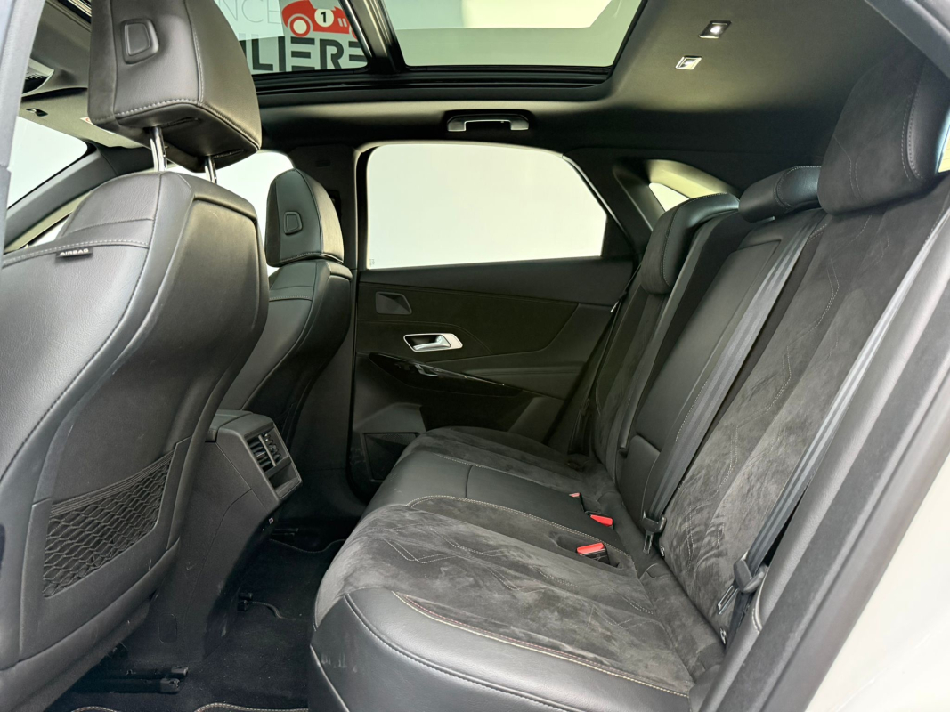 DS DS7 CROSSBACK — 25