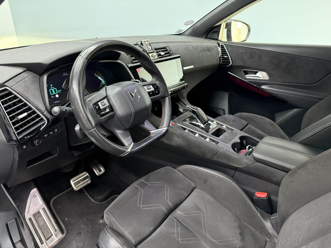 DS DS7 CROSSBACK — 13