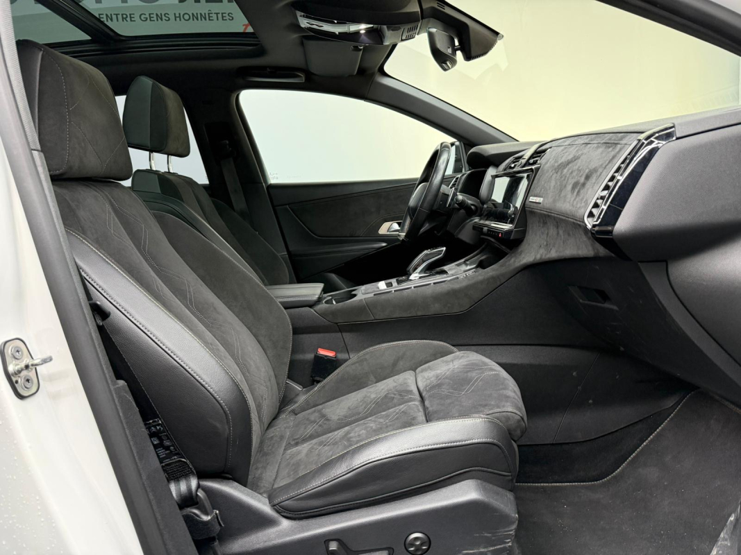 DS DS7 CROSSBACK — 21