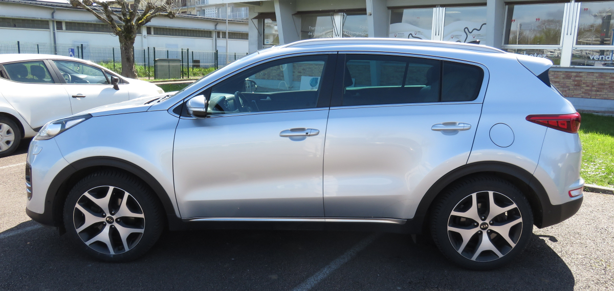 Kia Sportage — 8