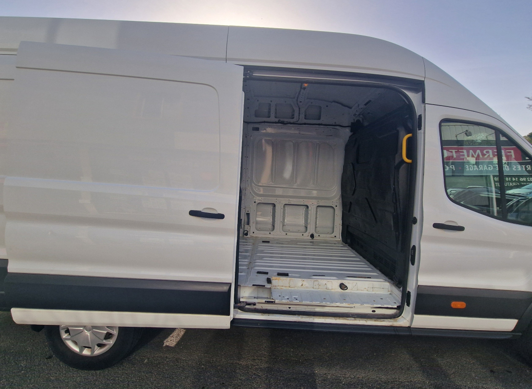 Ford Transit — 5