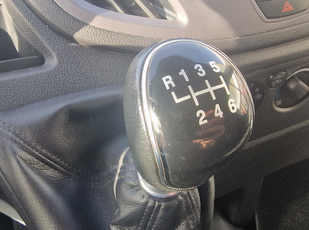 Ford Transit — 14